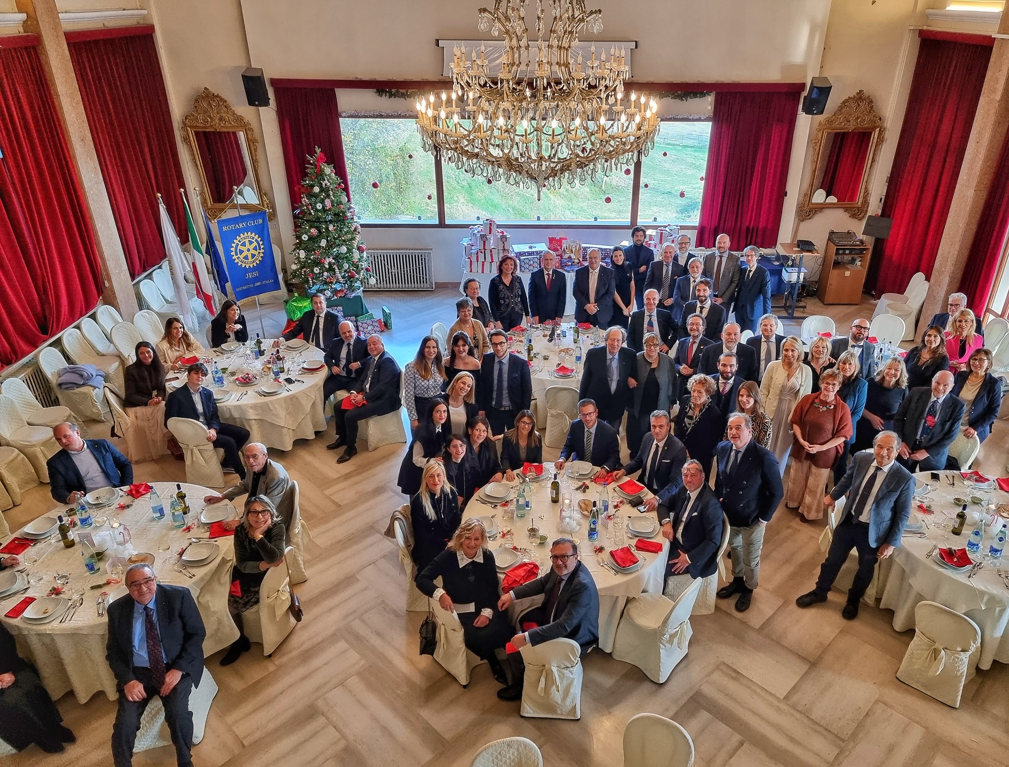 Pranzo degli auguri di Natale Pranzo degli auguri di Natale
