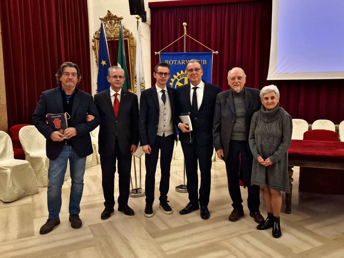 Conviviale 12 Marzo, presentazione libro “Scrinium” Conviviale 12 Marzo, presentazione libro “Scrinium”