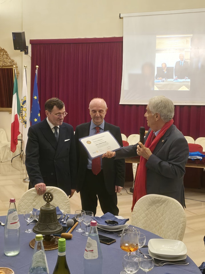 Un Paul Harris particolare Un Paul Harris particolare